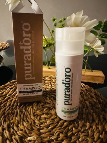 Click to view full screen Shampoing Anti-Pelliculaire & Racines Saines – Lutte contre les pellicules et cheveux gras, rafraîchit le cuir chevelu 200ml photo review